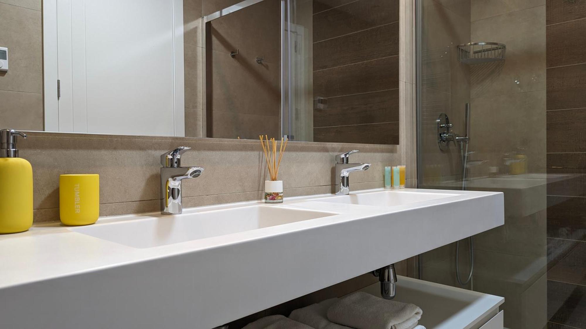 Sunset Waves Luxury Apartment เบนิดอร์ม ภายนอก รูปภาพ