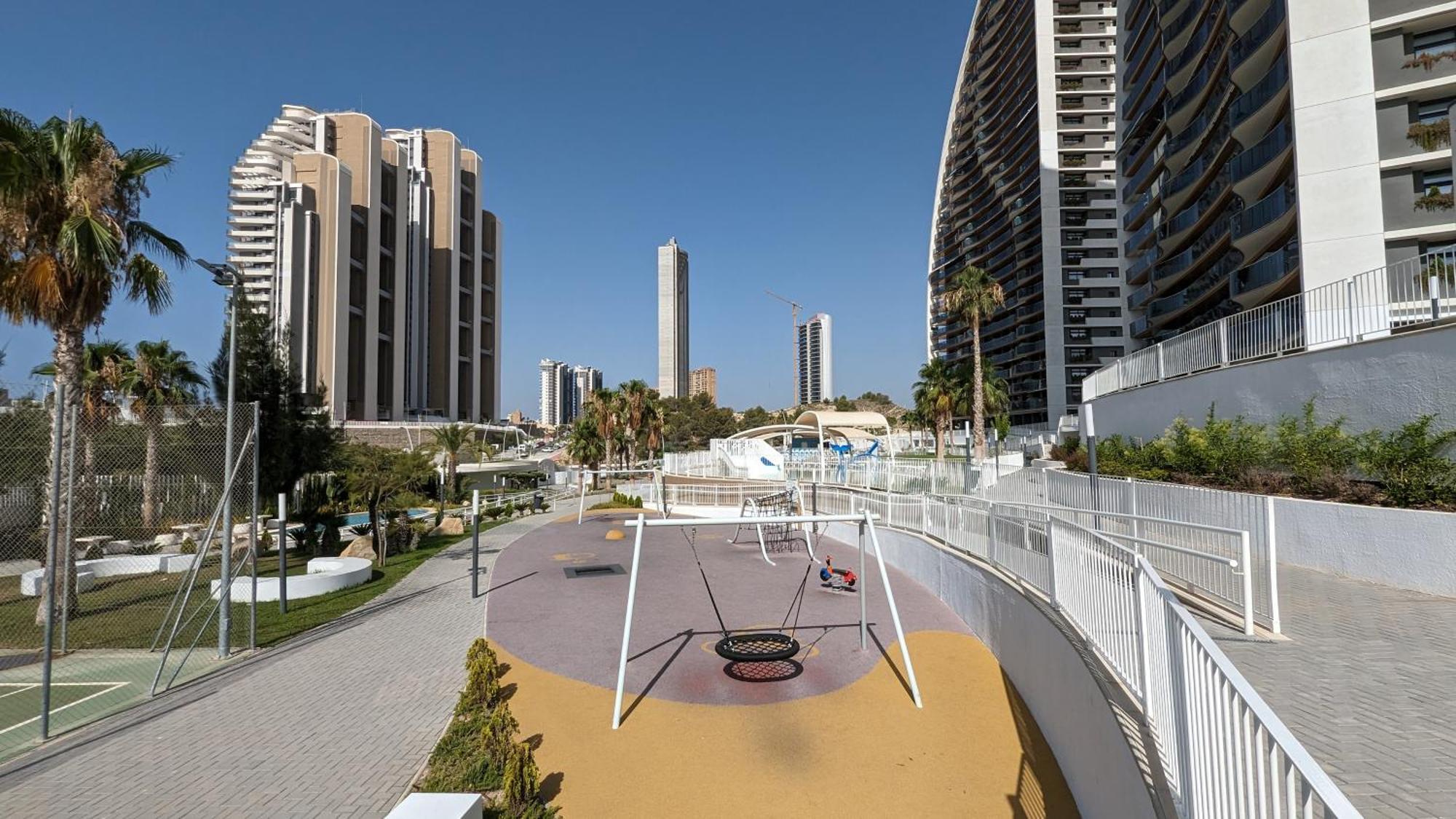 Sunset Waves Luxury Apartment เบนิดอร์ม ภายนอก รูปภาพ